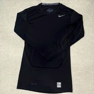NWOT Nike Pro Combat Dri-Fit top size small.